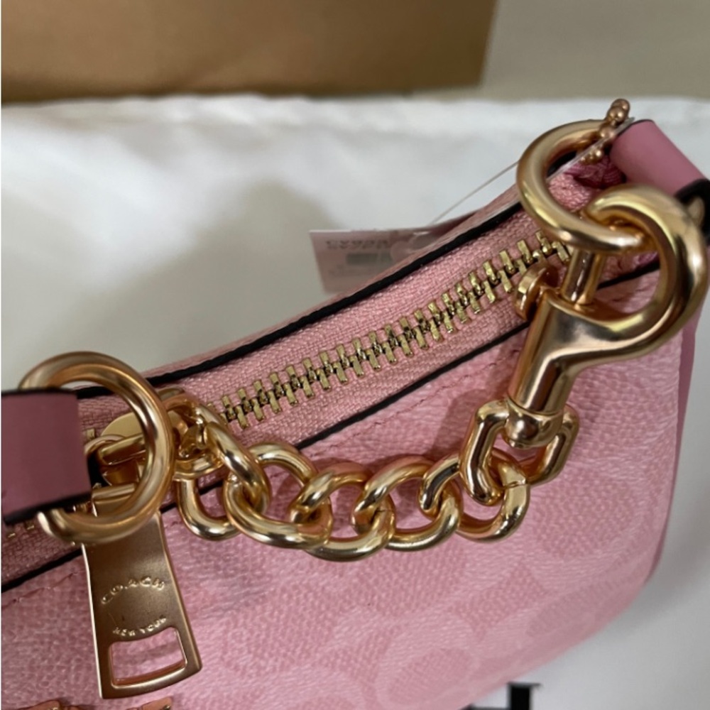 Coach Teri Shoulder Bag In Signature Canvas CA933 - Picture 11 of 12